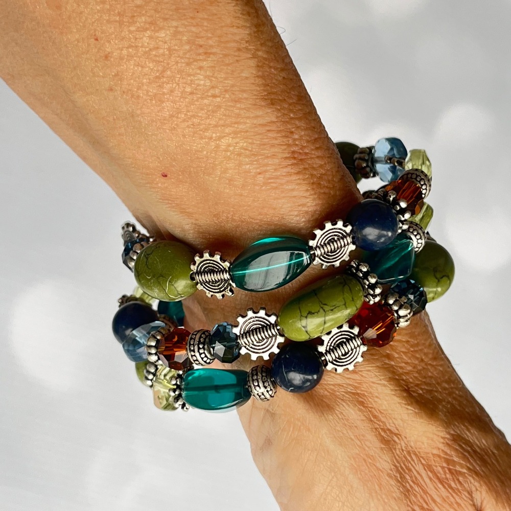 RETIRED Premier Designs Costa Rica Beaded Memory Coil Bracelet Boho Southwest